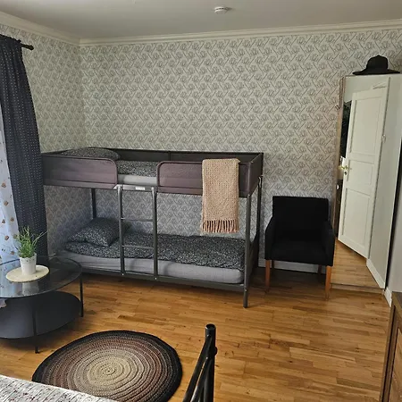 Karmoy Guest house *